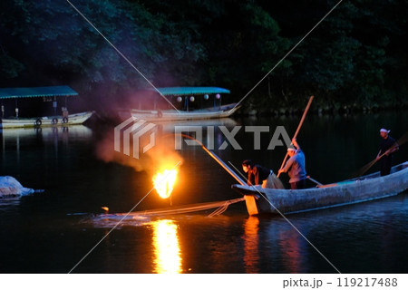 夏の風物詩の嵐山鵜飼 119217488