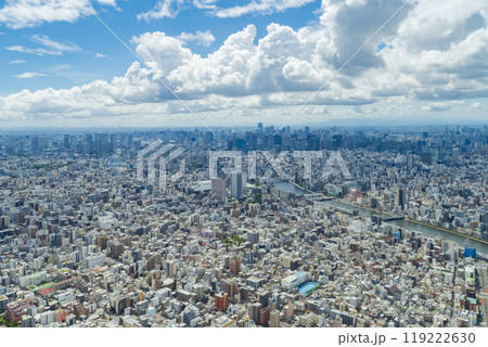 【都市景観】スカイツリーから見た隅田川と周辺地域 119222630