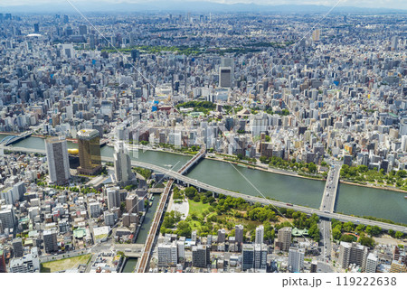 【都市景観】スカイツリーから見た隅田川と周辺地域 119222638