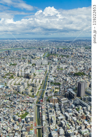 【都市景観】スカイツリーから見た隅田川と周辺地域 119222653