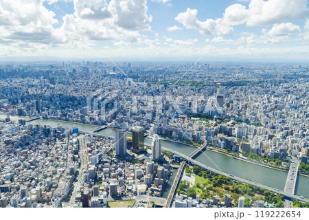 【都市景観】スカイツリーから見た隅田川と周辺地域 【都市景観】スカイツリーから見た隅田川と周辺地域 119222654