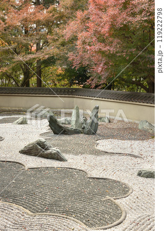 東福寺塔頭 龍吟庵 西庭「龍の庭」 東福寺塔頭 龍吟庵 西庭「龍の庭」 119222798