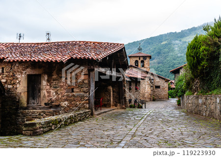Scenic view of Barcena Mayor, a traditional small village in Cantabria 119223930