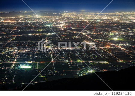 【夜景100選】揖斐郡池田町、池田山から眺める夜景 119224136