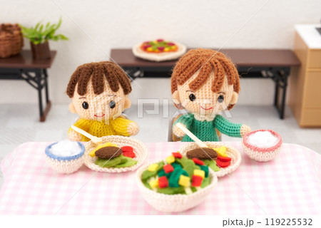 あみぐるみ人形 こども食堂イメージ あみぐるみ人形 こども食堂イメージ 119225532