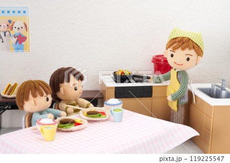あみぐるみ人形 こども食堂イメージ あみぐるみ人形 こども食堂イメージ 119225547