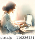 パソコンに向かう女性② 119226321