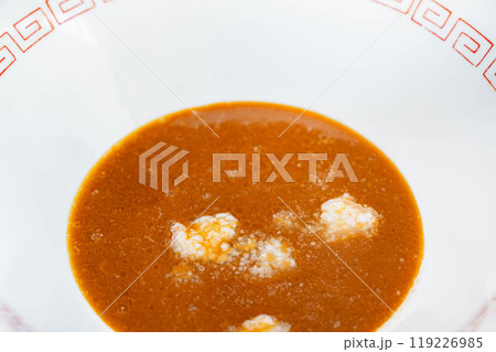 どんぶりに入れたラーメンスープ 119226985