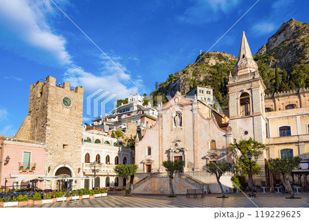 Square Piazza IX Aprile, San Giuseppe church in Taormina, Sicily, Italy 119229625