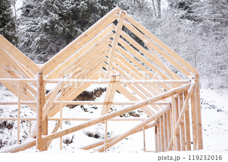 arrangement of the wooden frame of the house, winter arrangement of the wooden frame of the house, winter 119232016
