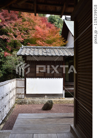龍吟庵 国宝方丈とモミジと東庭「不離の庭」 龍吟庵 国宝方丈とモミジと東庭「不離の庭」 119239918
