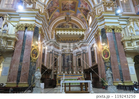 静寂の古都イムディーナの聖パウロ大聖堂 静寂の古都イムディーナの聖パウロ大聖堂 119243250