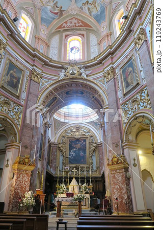 静寂の町・古都イムディーナのカーメライト・プライオリー 119243769