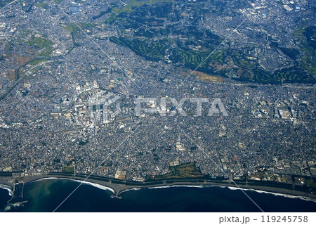 【空撮】湘南海岸（茅ヶ崎～辻堂） 119245758