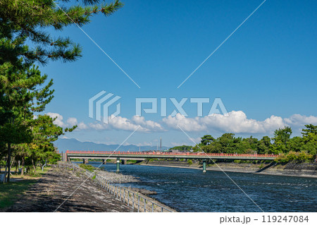 塔の島からの宇治川の眺め 塔の島からの宇治川の眺め 119247084