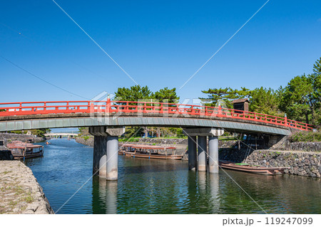 宇治公園塔の島へ渡る橋　喜撰橋 119247099