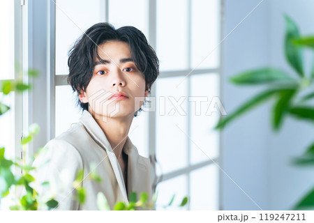 男性ポートレート ジェンダーレスメイク メンズコスメ スキンケア 男性ポートレート ジェンダーレスメイク メンズコスメ スキンケア 119247211