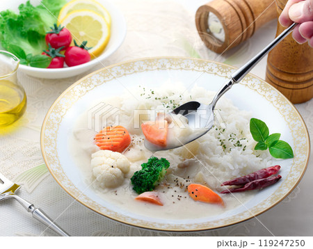 ホワイトカレー 119247250