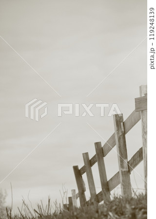 牧場の外柵 119248139