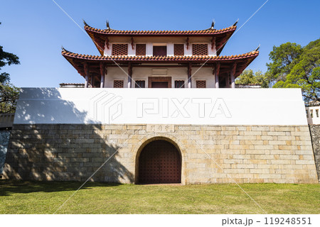 Old city wall building view of the Great South Gate in Tainan, Taiwan. it's one of Taiwan's most well-preserved city gates. 119248551