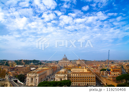 イタリア共和国ローマにあるバチカン市国の世界遺産サンピエトロ大聖堂 サンタンジェロ城からの眺め イタリア共和国ローマにあるバチカン市国の世界遺産サンピエトロ大聖堂 サンタンジェロ城からの眺め 119250408