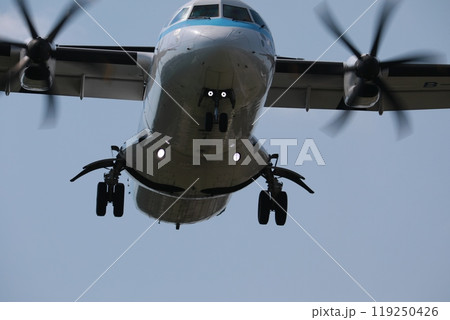 飛行機 航空機 ひこうき 119250426