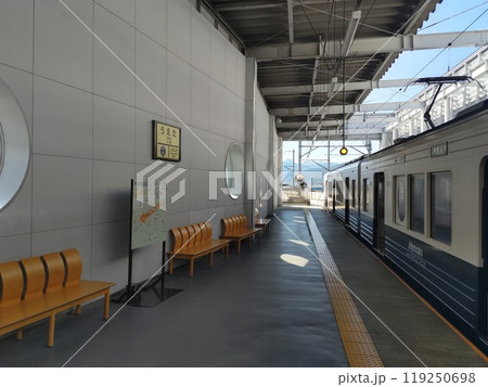 日本の風景　ホーム 119250698