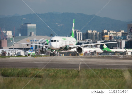 空港 飛行場 エアポート 119251494