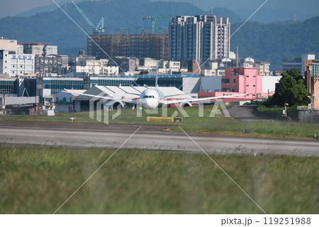 空港 飛行場 エアポート 119251988