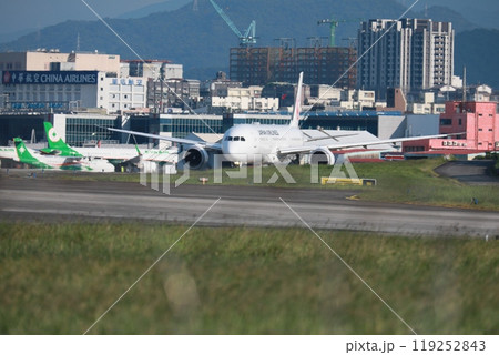 空港 飛行場 エアポート 119252843