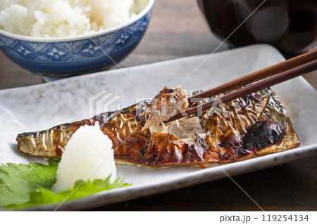 鯖の塩焼き 119254134