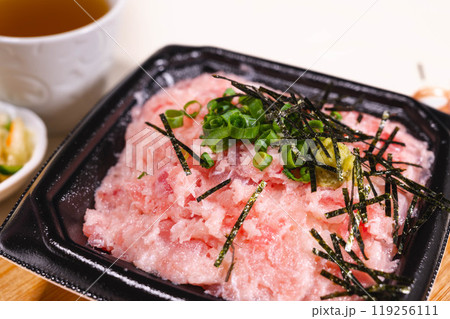 ネギトロ丼 119256111