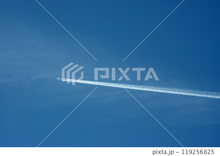 飛行機雲 飛行機雲 119256825