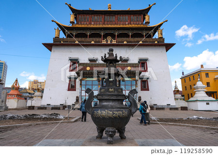 ウランバートルガンダン寺 ウランバートルガンダン寺 119258590