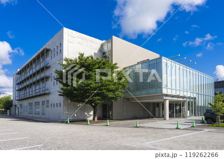 富山県産業高度化センター　富山県総合デザインセンター　高岡市デザイン・工芸センター 119262266