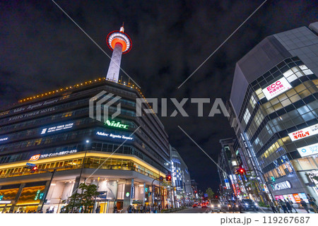美しい夜景と京都タワーライトアップ 119267687