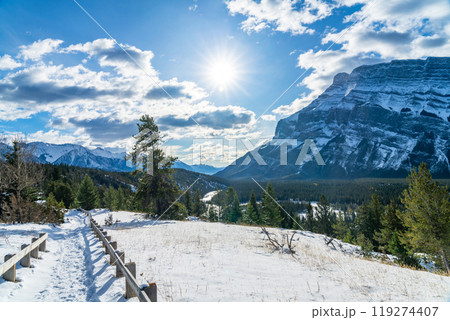Hoodoos Viewpoint in a snowy autumn sunny day. Banff National Park, Canadian Rockies. Hoodoos Viewpoint in a snowy autumn sunny day. Banff National Park, Canadian Rockies. 119274407