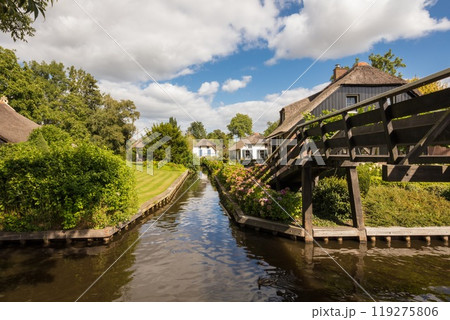 Giethoorn village, Netherlands Giethoorn village, Netherlands 119275806