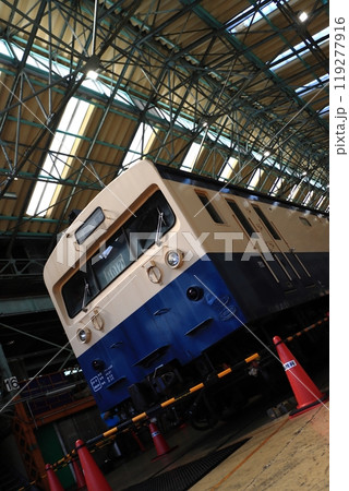 長野総合車両センターで保存される荷物郵便車143系電車クモユニ143形_2024/10/12撮影 長野総合車両センターで保存される荷物郵便車143系電車クモユニ143形_2024/10/12撮影 119277916
