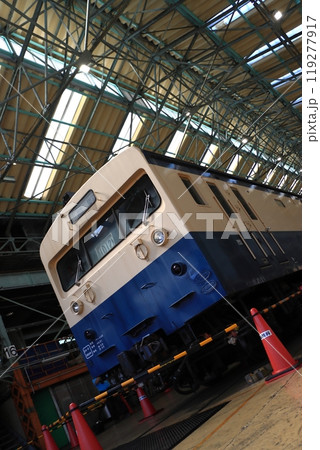 長野総合車両センターで保存される荷物郵便車143系電車クモユニ143形_2024/10/12撮影 長野総合車両センターで保存される荷物郵便車143系電車クモユニ143形_2024/10/12撮影 119277917