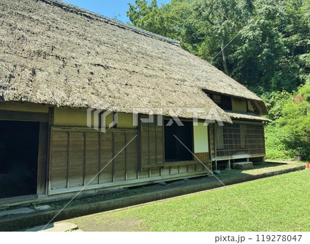 初夏の古民家 119278047