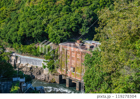 天ケ瀬ダム下の遺構　旧宇治川電気志津川発電所跡　京都府宇治市 119278304