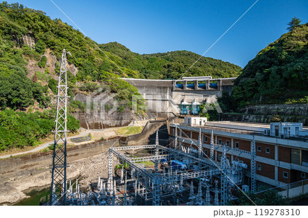 天ケ瀬ダムと関西電力天ケ瀬発電所 京都府宇治市 天ケ瀬ダムと関西電力天ケ瀬発電所 京都府宇治市 119278310