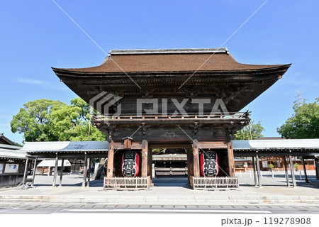 稲沢国府宮神社楼門 119278908