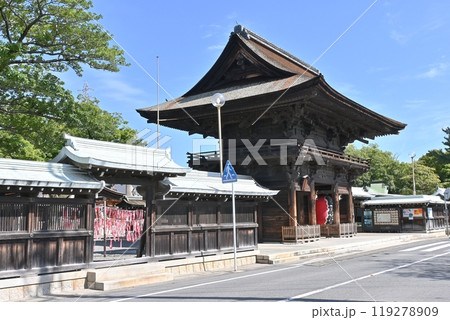 稲沢国府宮神社楼門 119278909