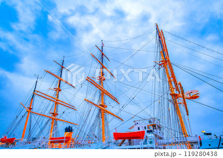 海王丸のマスト 119280438