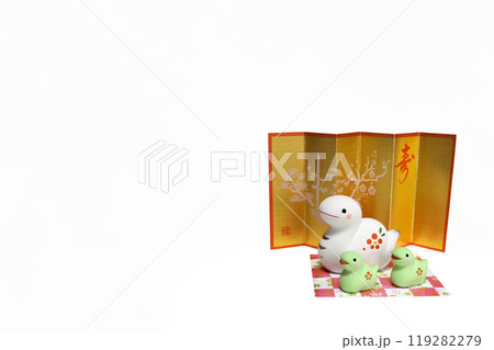 へび　巳年　年賀状　大サイズ トリミングok　ポスター 119282279