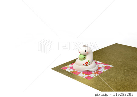 へび　巳年　年賀状　大サイズ トリミングok　ポスター 119282293