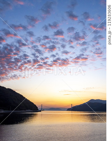 朝の安芸灘大橋 119283606