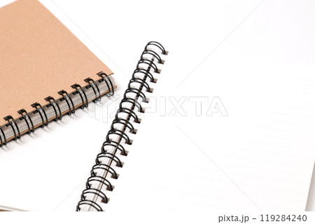 手帳、メモ、ノート、文具、メモ帳、書く、紙、ペーパー、文房具、学生、筆記用具、書類、雑貨、ペン、学校 119284240